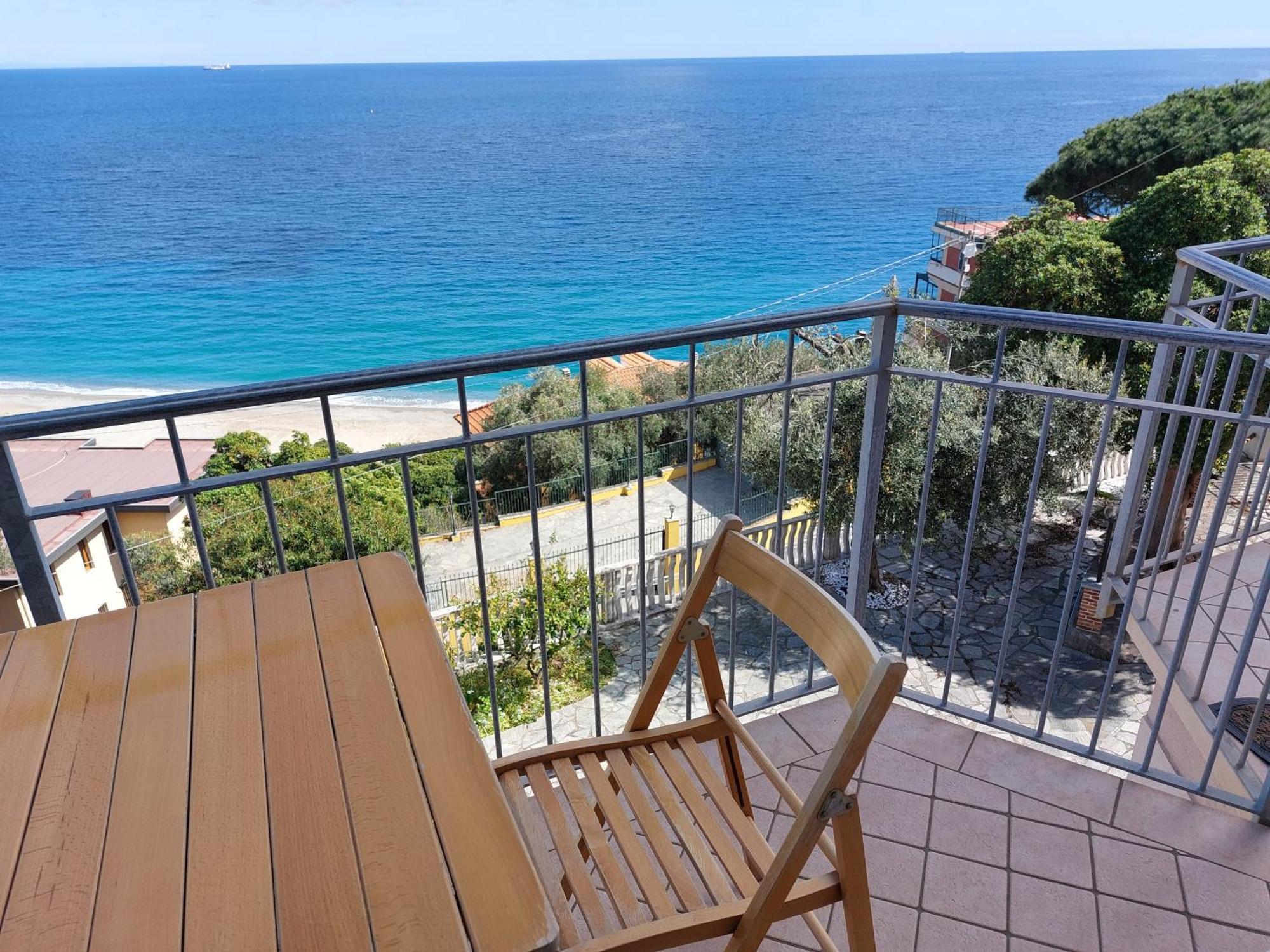 Una Finestra Sul Mare Home 1 Bergeggi Zewnętrze zdjęcie